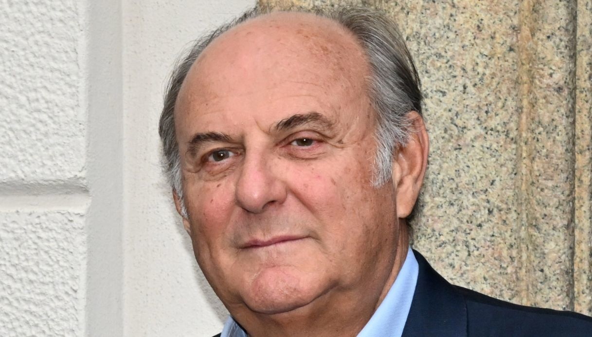 Gerry Scotti, altra frecciata a Stefano De Martino e Affari Tuoi: "Da noi i premi bisogna meritarseli"