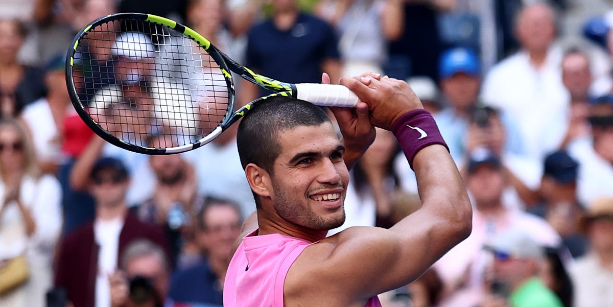 Carlos Alcaraz è il tennista più pagato al mondo batte di Sinner