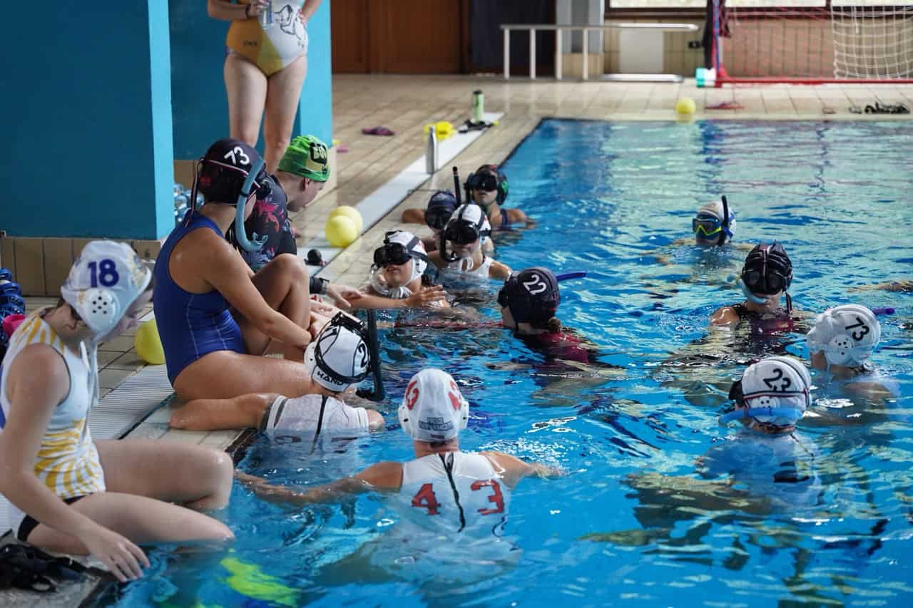 Le “Salamandre” debuttano nel rugby subacqueo