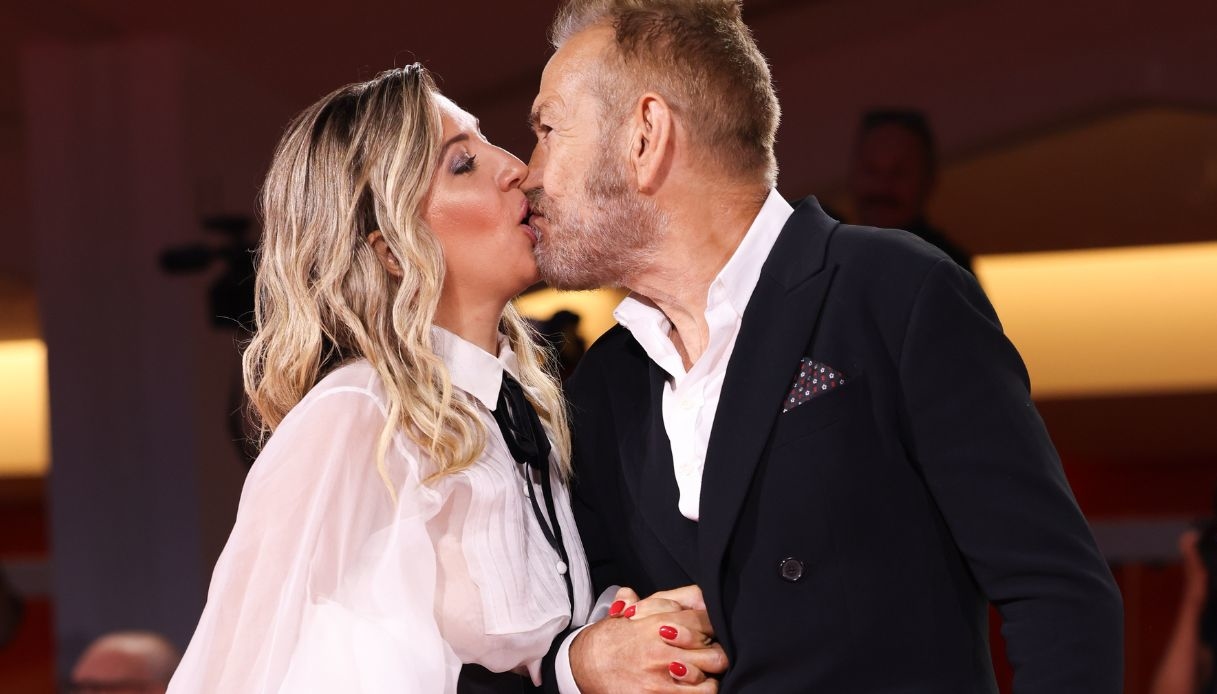 Marco Giallini, chi è la compagna Giorgia Battisti che ha baciato a Venezia 2025