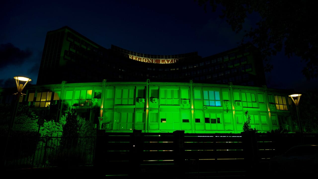 Giornata della celiachia, il palazzo della Regione Lazio si illumina di verde