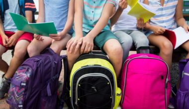 Borse studio scuola e bando per rimborso libri scolastici