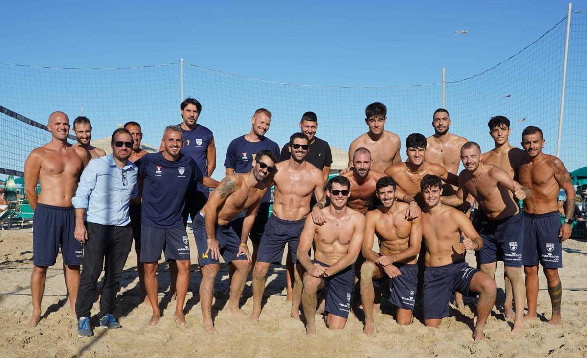 Lido di Fermo, l’apoteosi di pubblico sui campi di beach volley. Grottazzolina, si suda pure sulla sabbia: i tifosi in delirio
