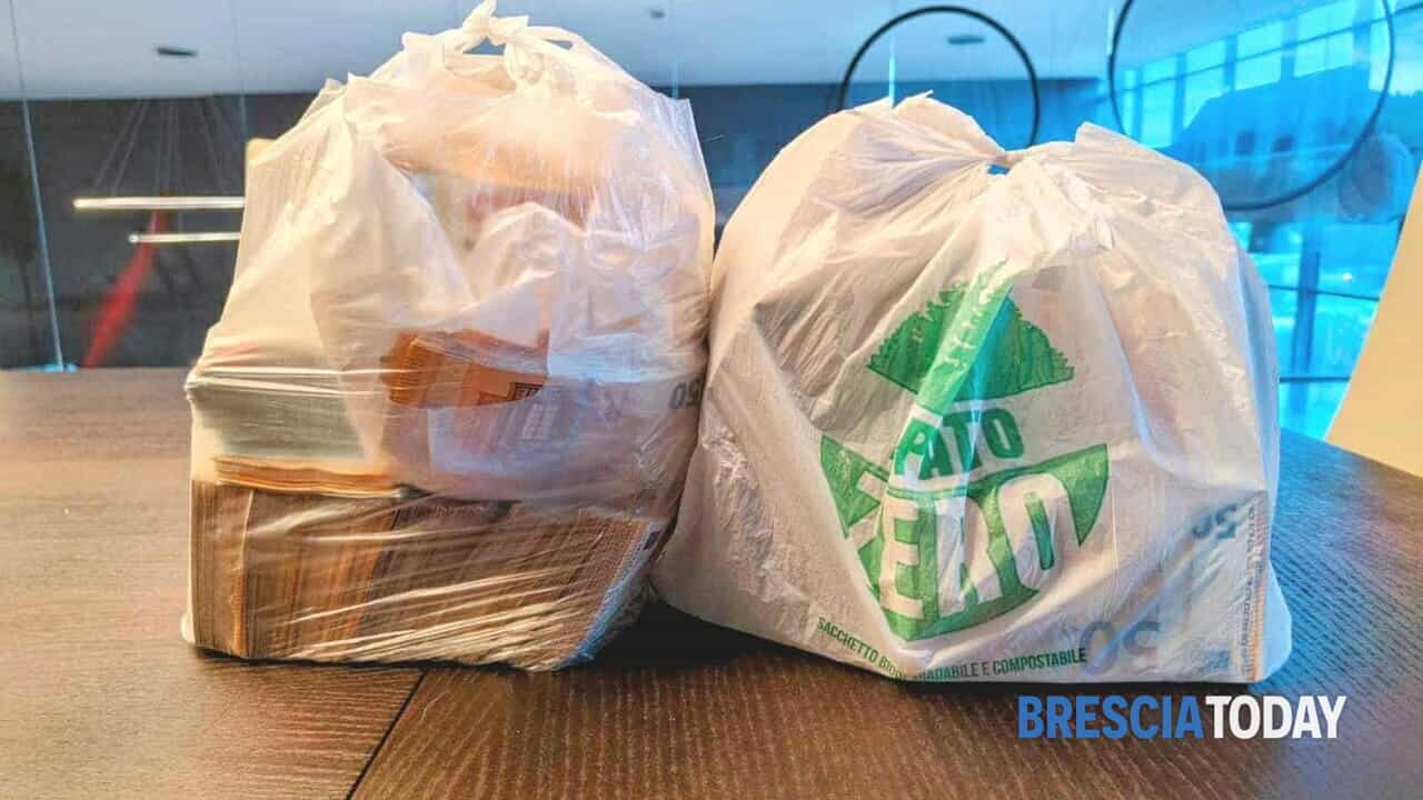 Blitz della guardia di finanza nelle case di 3 imprenditori bresciani, sequestrati 320 mila euro in contanti