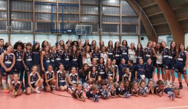 Festa al PalaWojtyla di Cambiano per la presentazione delle squadre dell'In Volley Piemonte [FOTO e VIDEO] - Torino Oggi