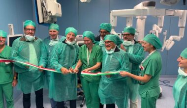 Nuovo robot per chirurgia di precisione all'ospedale di Garbagnate Milanese (Milano)