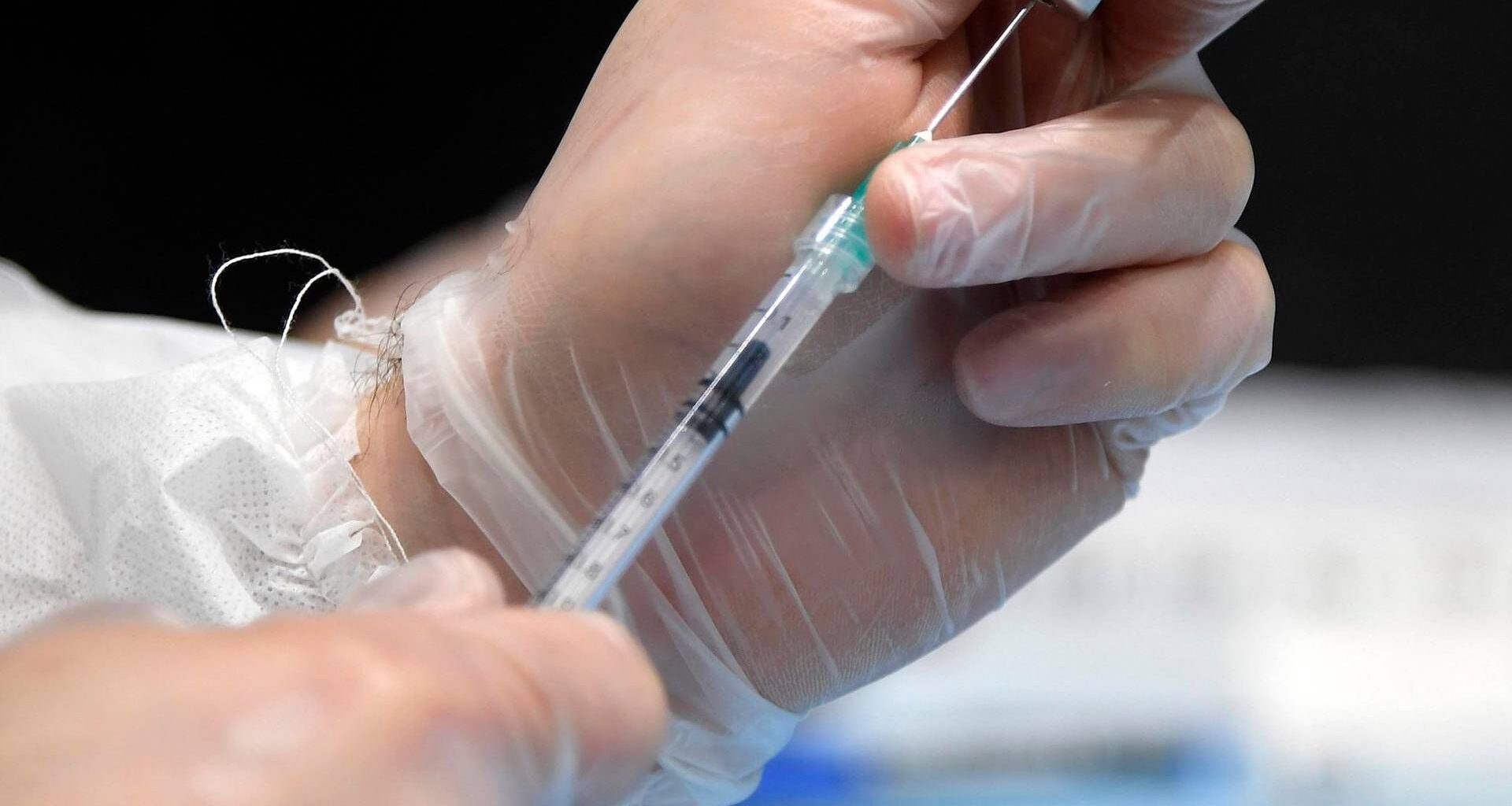"Obbligo vaccini va cancellato, è schiavitù". La svolta della Florida