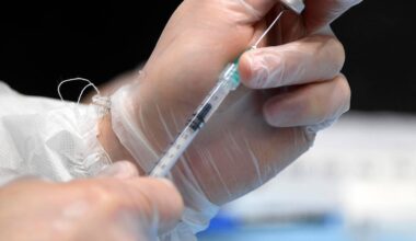 "Obbligo vaccini va cancellato, è schiavitù". La svolta della Florida