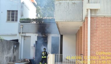 Incendio alla palestra-sauna tra via Dante e via Cappuccina: due anziani fatti uscire