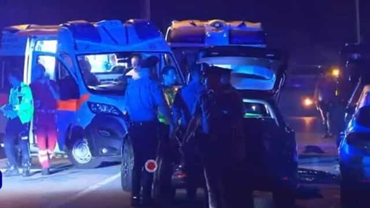 morte due ragazze di soli 21 anni