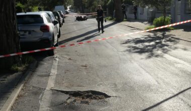 Con lo scooter contro un pino, muore a 52 anni. Tragedia a Lido di Camaiore