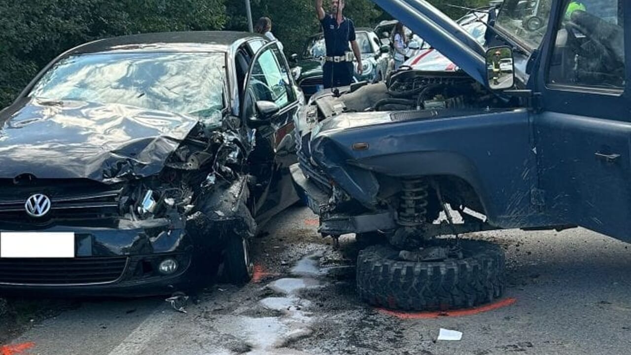 Schianto a Terranuova Bracciolini: 6 feriti