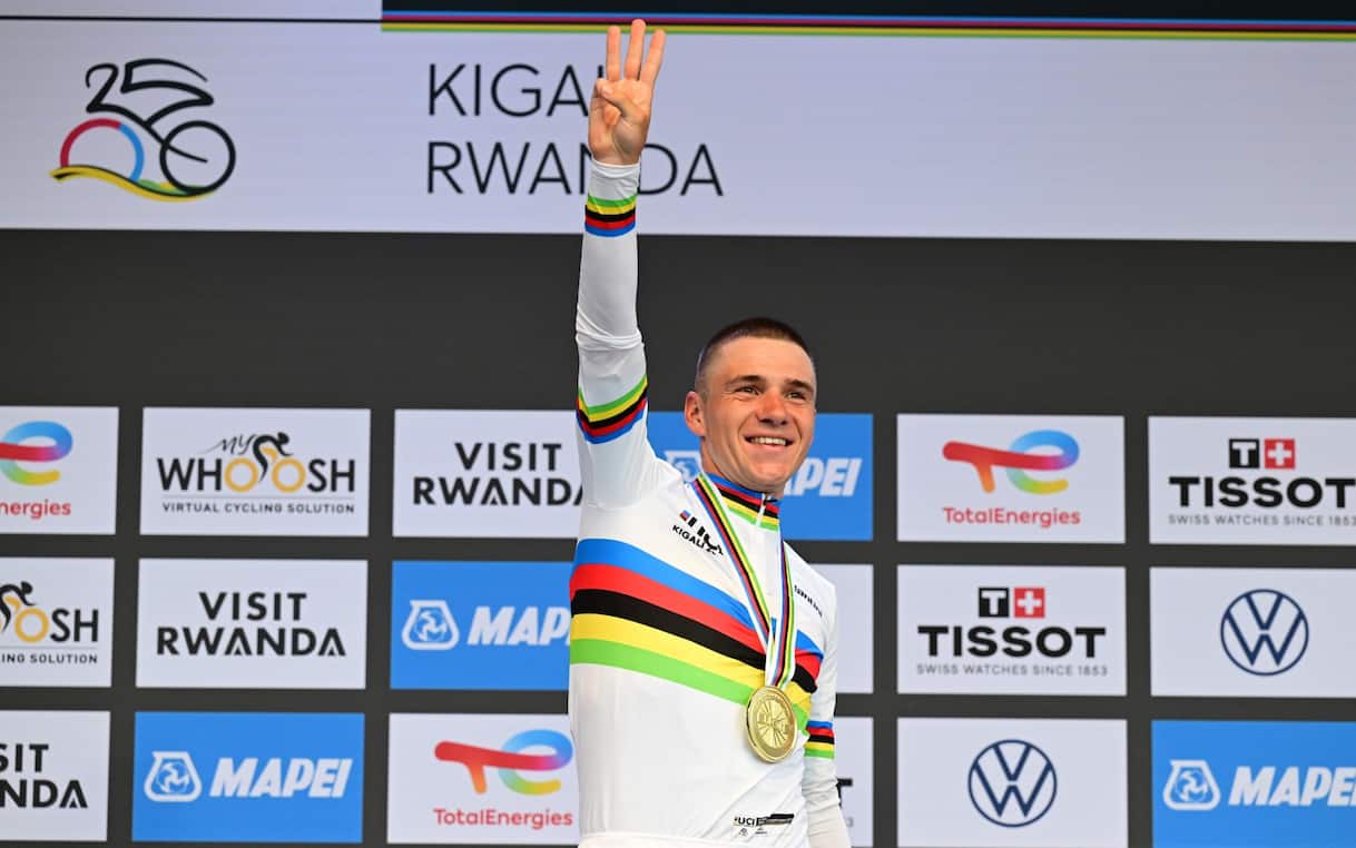 Mondiali ciclismo 2025, Evenepoel vince ancora la cronometro maschile. Pogacar 4°