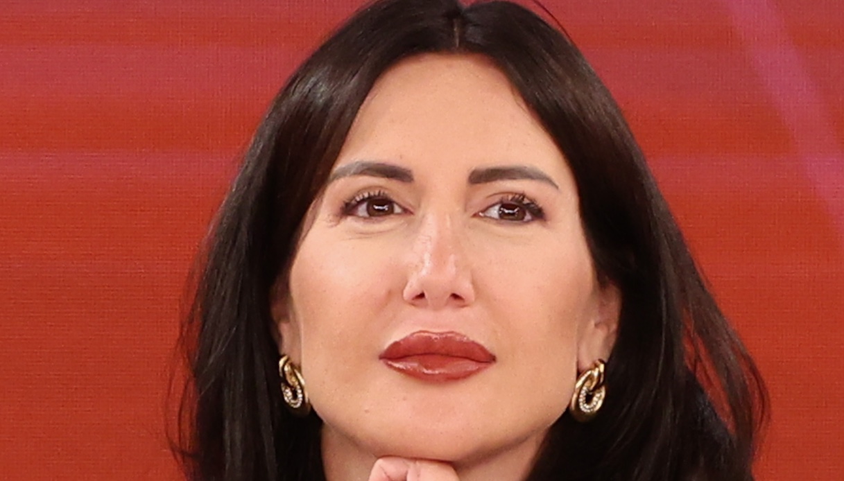 Costantino si confessa (9), Jessica Morlacchi troppo Ferilli (6,5)