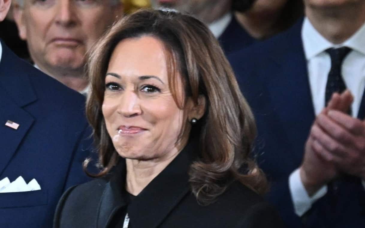 Kamala Harris nel suo ultimo libro: 'La ricandidatura di Biden fu un’incoscienza'