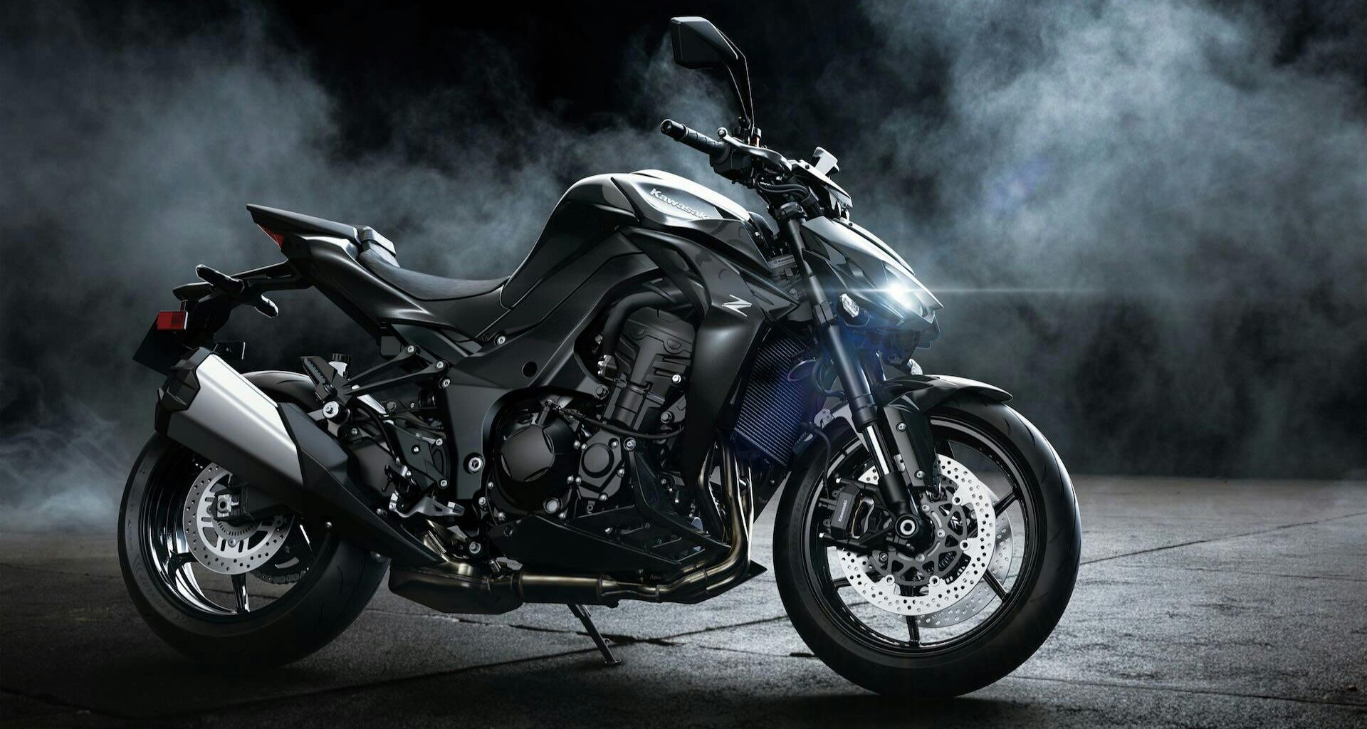 Kawasaki Z1100 2026 – La famiglia Z ha una nuova regina (H2 permettendo)