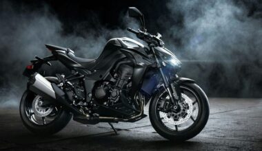 Kawasaki Z1100 2026 – La famiglia Z ha una nuova regina (H2 permettendo)