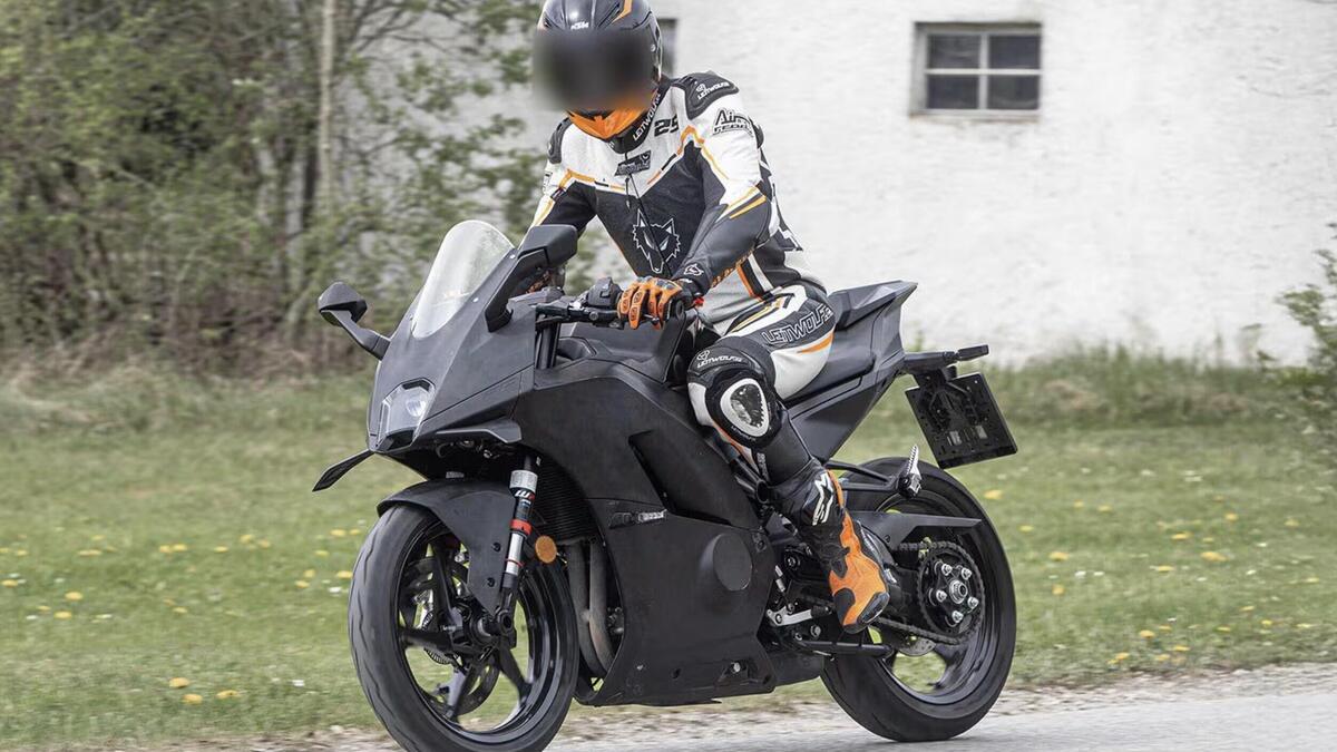 KTM RC 490: Spuntano foto spia di una nuova sportiva di media cilindrata - News