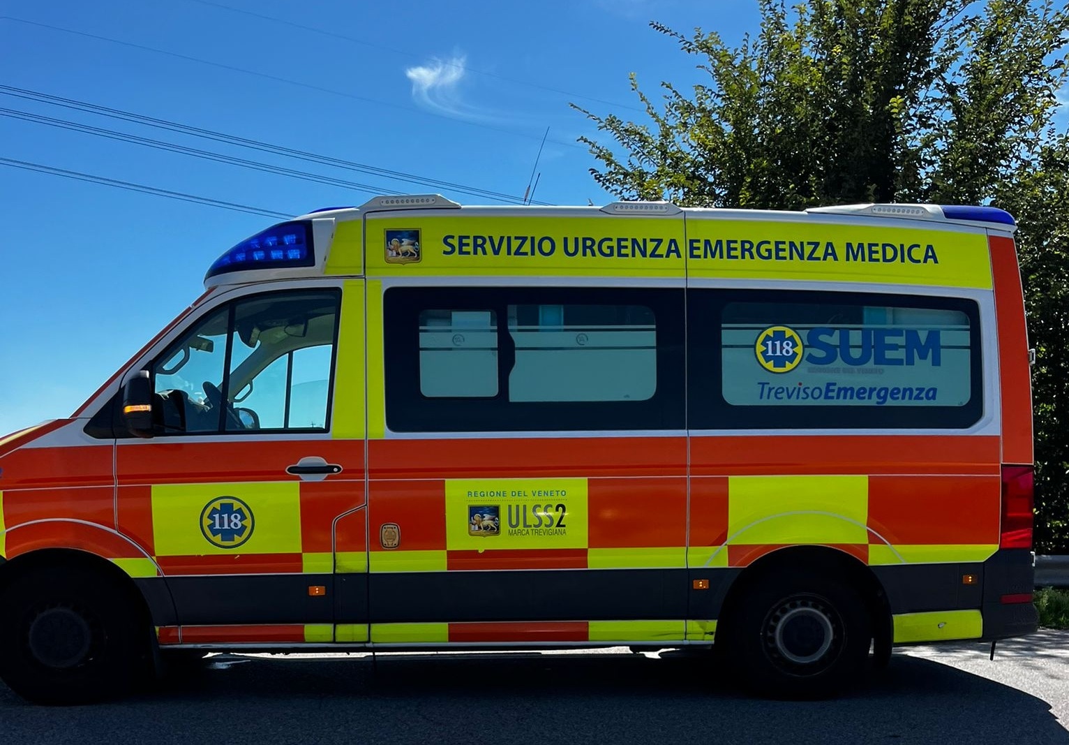 L'ambulanza intervenuta a Roncade