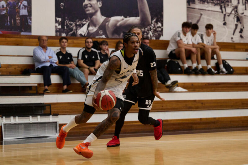 Trento, in archivio lo scrimmage a porte chiuse contro la Virtus Bologna