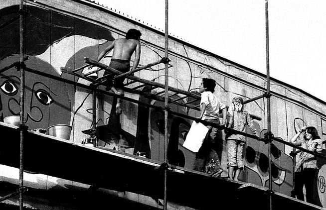 La brigata Pablo Neruda all'opera. Photo Sergio Coppi