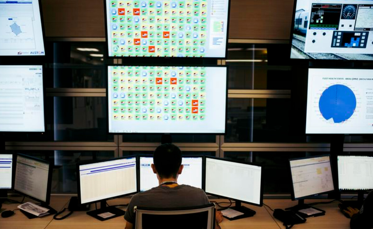 La control room-2
