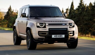 Sono "sparite" 40.000 auto Jaguar Land Rover, ecco come e perché