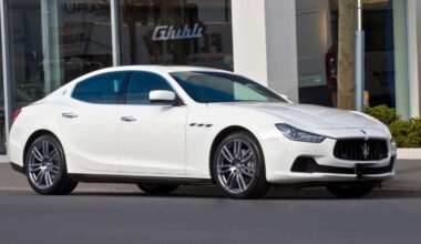 In taxi su una Maserati Ghibli, corsa di lusso a prezzo standard
