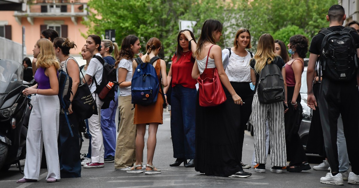 Dobbiamo smettere di sottovalutare il crollo della salute mentale nei più giovani