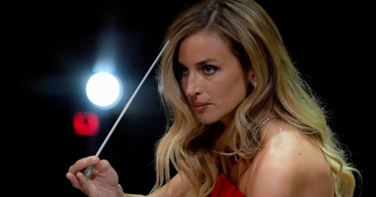 Beatrice Venezi nominata Direttore Musicale della Fenice: polemiche