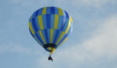 Cade dalla mongolfiera in volo e precipita nel vuoto: il corpo del 33enne ritrovato dopo ore di ricerche