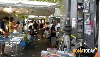 "Un libro nuovo costa 40 euro, qui lo paghiamo la metà"