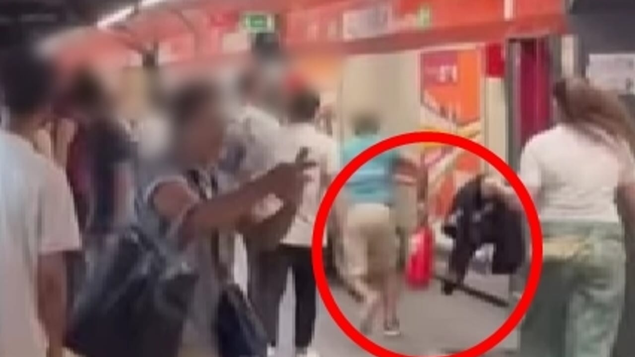 La metro di Roma è terra di nessuno. Le vittime reagiscono ai borseggiatori e spunta un estintore come un'arma