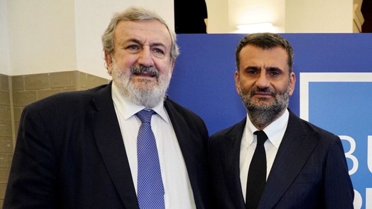 Emiliano rinuncia alla candidatura, Decaro chiede a Vendola di farsi da parte
