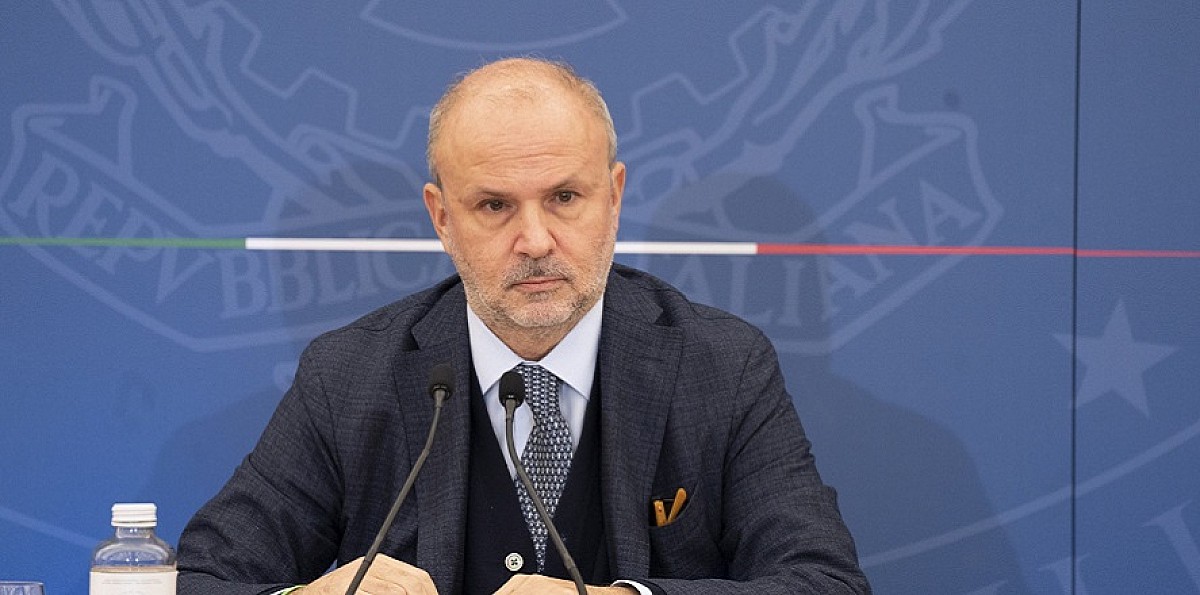 Settembre decisivo per i medici: ecco i dossier sul tavolo di Schillaci