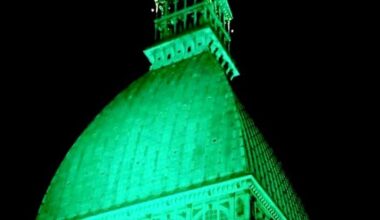 Sindrome dell’Ovaio Policistico: il 1° settembre la Mole si illumina di verde con l’Associazione Lotus Flower PCOS