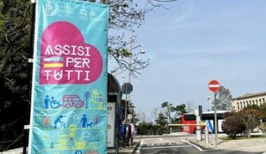 Nasce in città “Assisi per tutti“. Il servizio che accompagna i turisti con disabilità motoria
