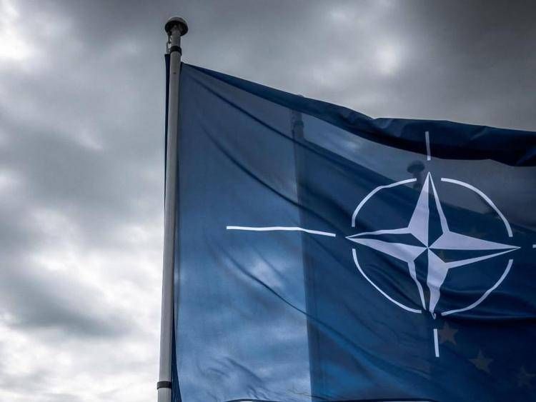 Nato divisa se Putin provoca. Le due risposte alla Russia e la posizione dell'Italia