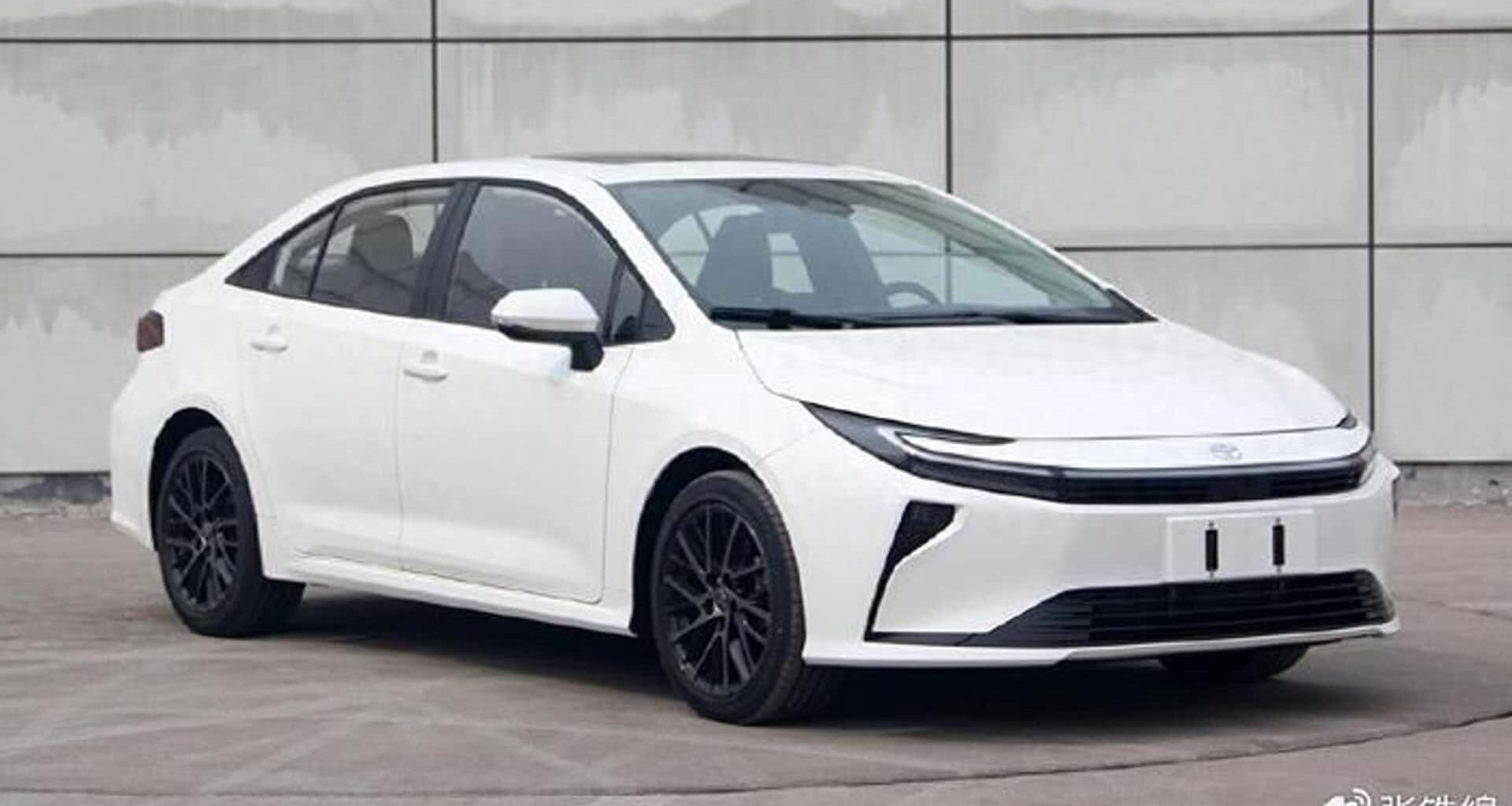 La nuova Toyota Corolla assomiglierà alla Prius