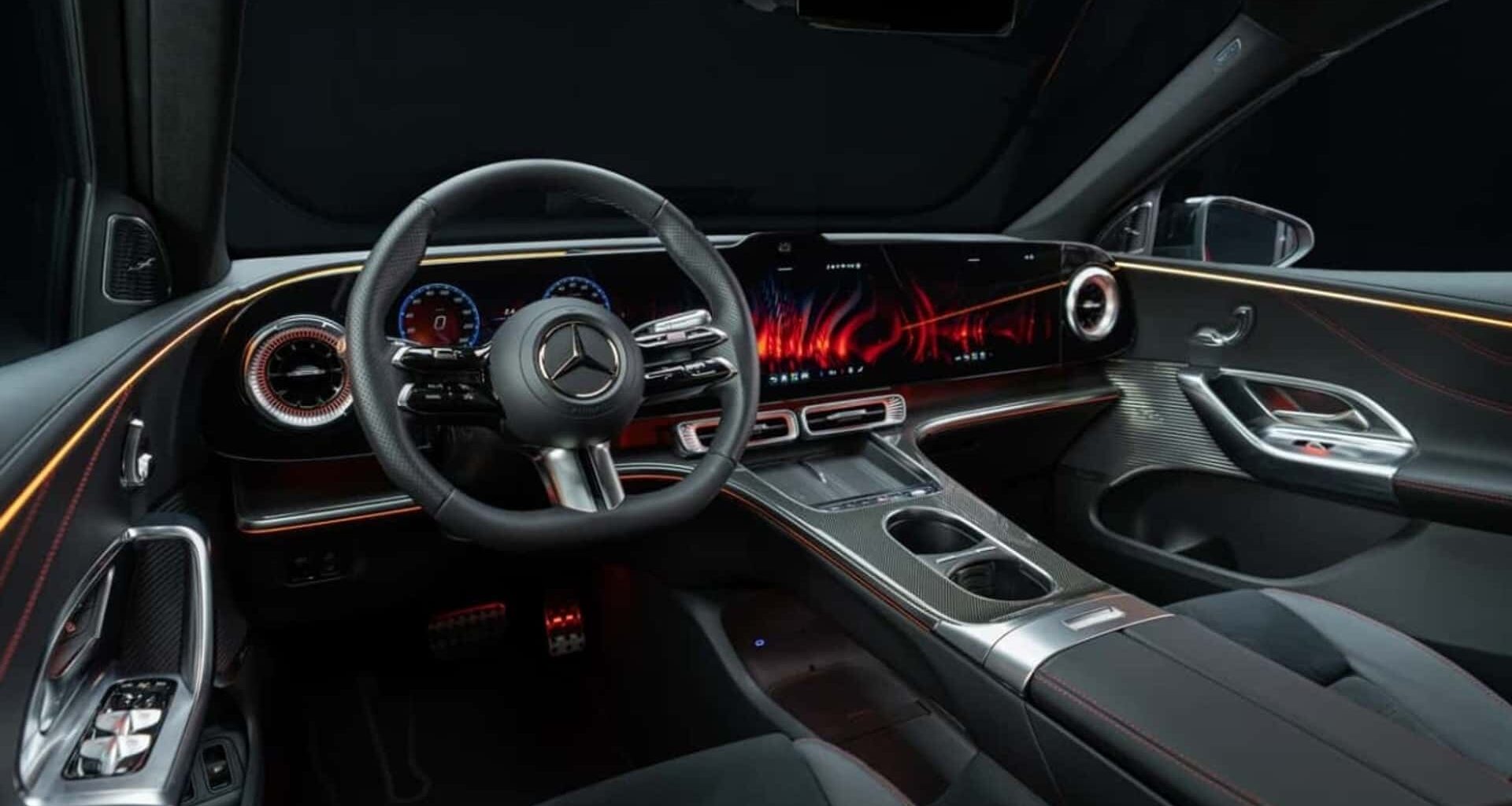 Nuova Mercedes GLC, gli interni e il bagagliaio