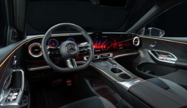 Nuova Mercedes GLC, gli interni e il bagagliaio