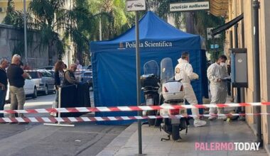 L'agguato davanti alla farmacia, i tre colpi di revolver e la fuga in scooter: primo identikit del killer