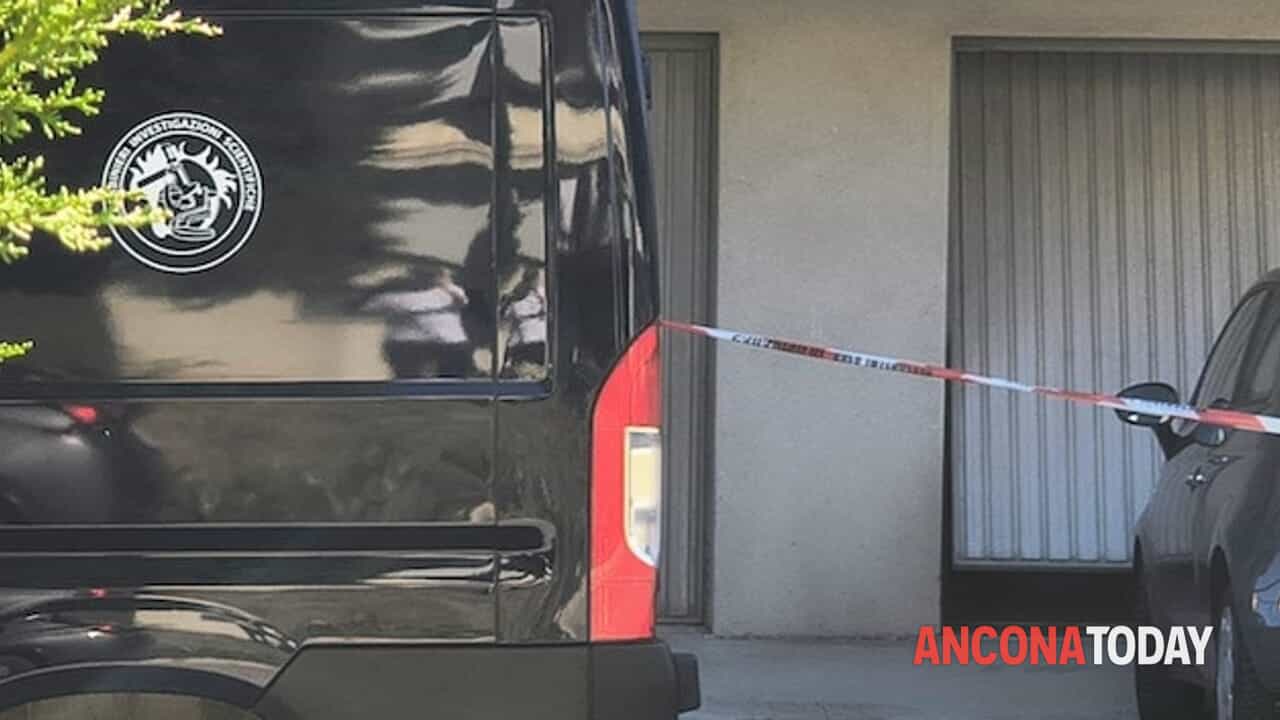 Cadavere ritrovato a Loreto, la vittima è Alex Ettore Sorrentino: fermato un 37enne