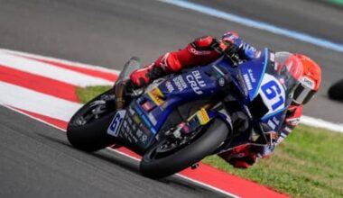 Supersport e WorldWCR a Magny-Cours: pole position per Oncu, Veneman e Jones