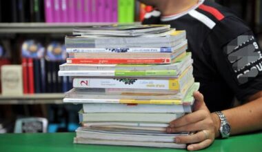 Farmalabor, contributo ai dipendenti per i libri scolastici dei figli a Canosa di Puglia