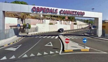 Operai colpiti da una fiammata nel cortile della caserma dei carabinieri ad Acireale