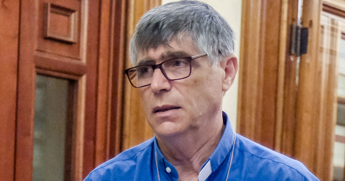 Proiettile consegnato a Don Patriciello durante la messa a Caivano: fermato un uomo
