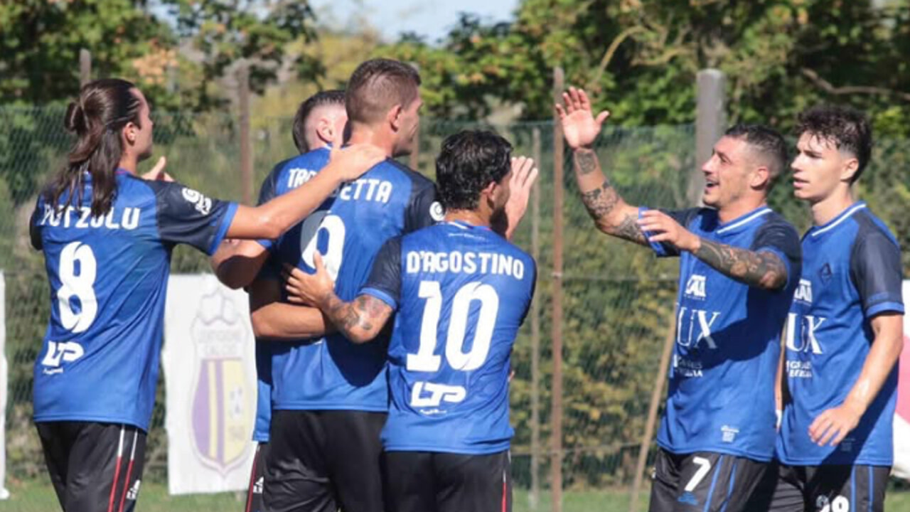 in campo alle ore 15 al Garilli. La probabile formazione dei biancorossi