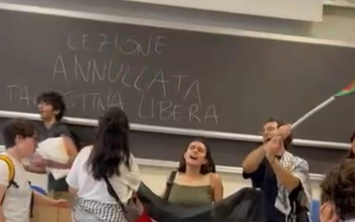 Blitz Pro Pal all'Università di Pisa, un professore contuso