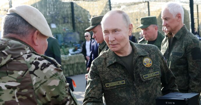 Putin in mimetica alle esercitazioni militari russo-bielorusse: ‘Simulato lancio di missili ipersonici e armi nucleari’